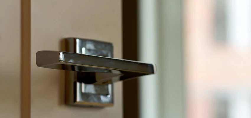 Door Lever Knob Repair in Healdsburg, California