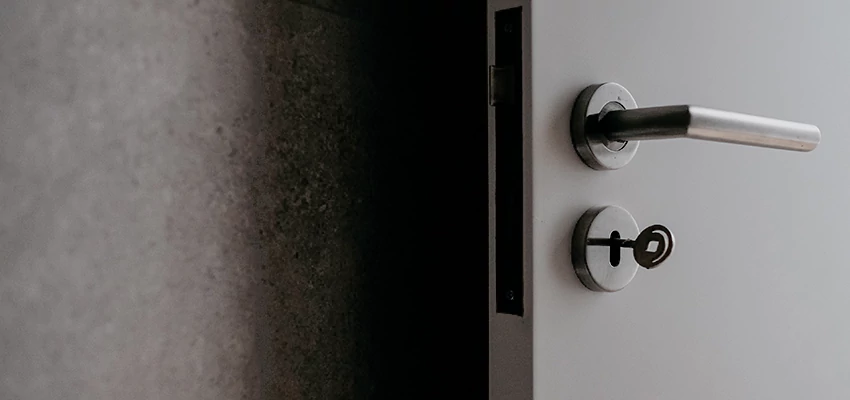 Front Door Handle Repair And Installation in Healdsburg, CA